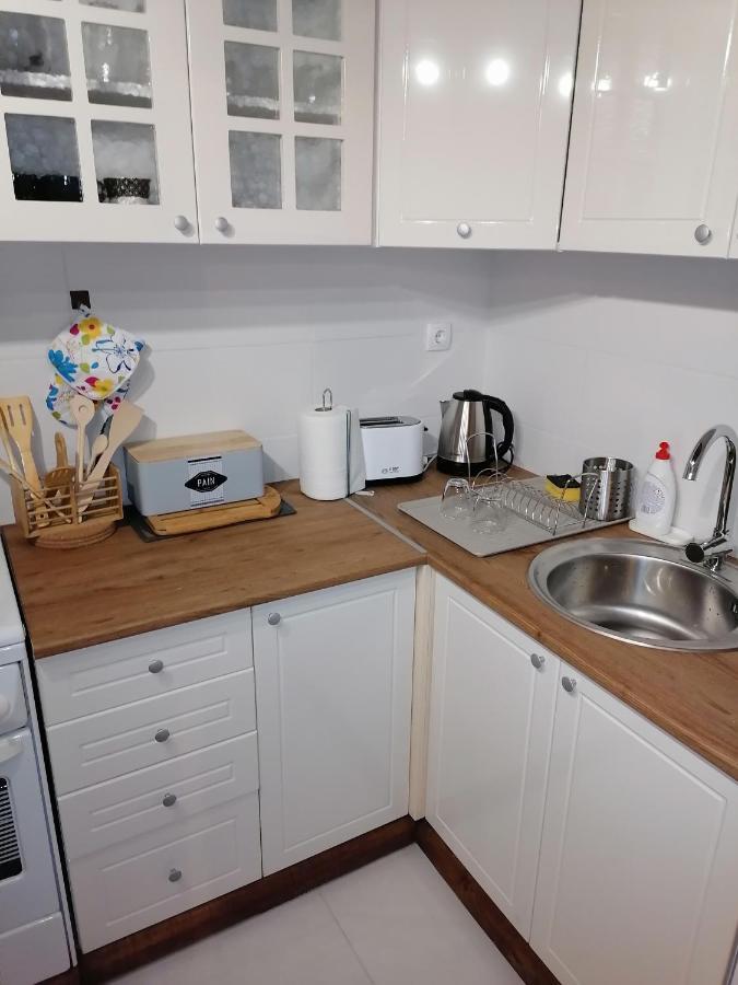 Apartman Stimac Petrovaradin Exteriör bild